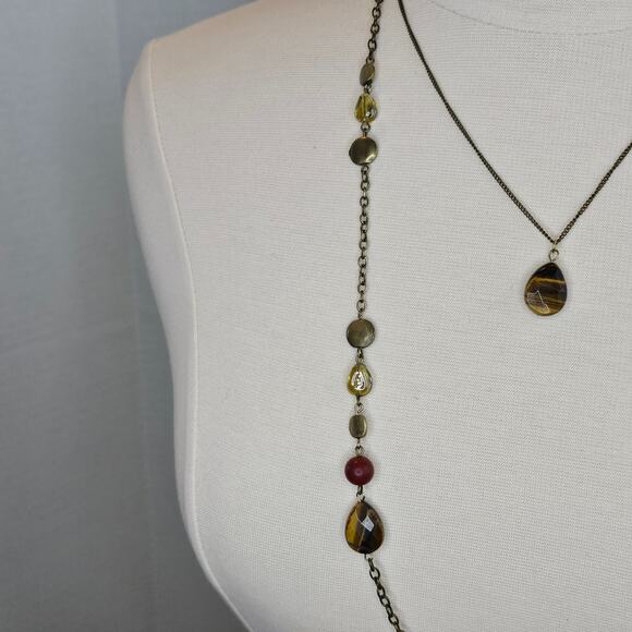 Layered Necklace Natural Stone Pendant Antiqued Goldtone Christopher & Banks - Picture 4 of 9